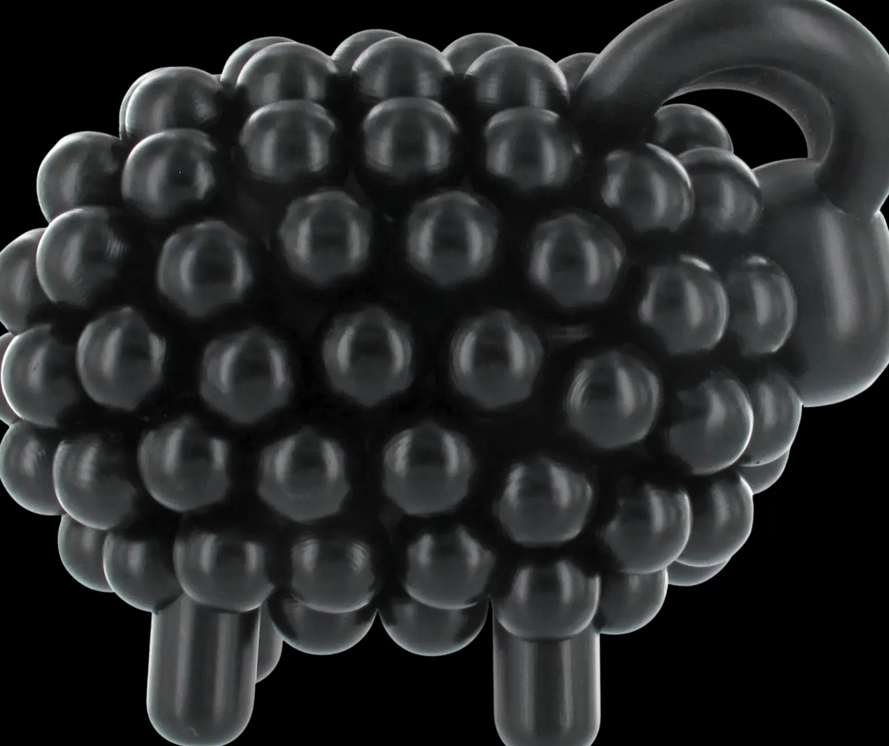 Aarikka Koriste-esineet<Juhlapässi veistos 24 x 16,5 cm, musta