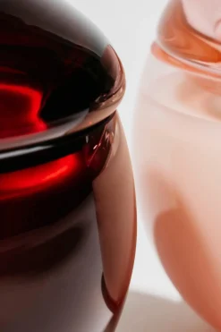 Aarikka Tuoksukynttilät<Oodi nautinnolle tuoksukynttilä