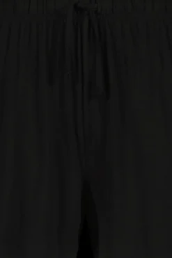 Actuelle Yöasut<yöshortsit