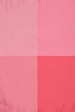 Amanda Christensen Pukuasusteet<taskuliina