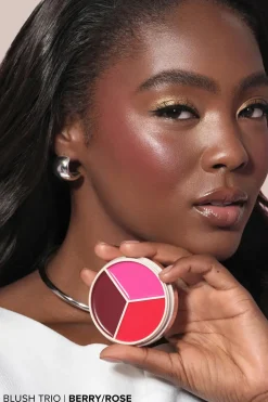 Hot Blush Trio poskipunapaletti 9 g Kasvomeikit