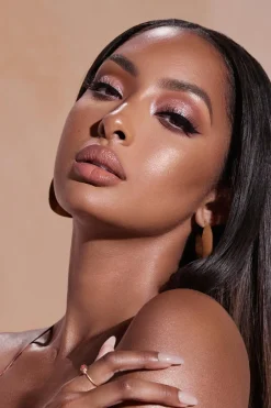 Online Cream Bronzer voidemainen aurinkopuuteri 30 g Kasvomeikit