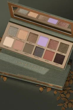 New Nouveau Eyeshadow Palette luomiväripaletti Silmämeikit