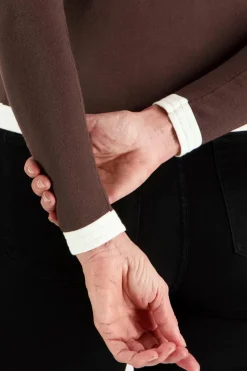 Andiata Neuleet<Charlott neuletakki