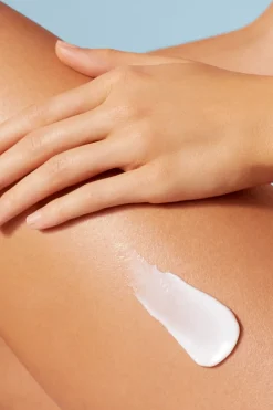 Biotherm Vartalonhoito<Life Plankton™ Moisturizing Body Milk vartaloemulsio 400 ml