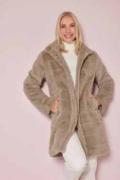 Discount tekoturkki Takit