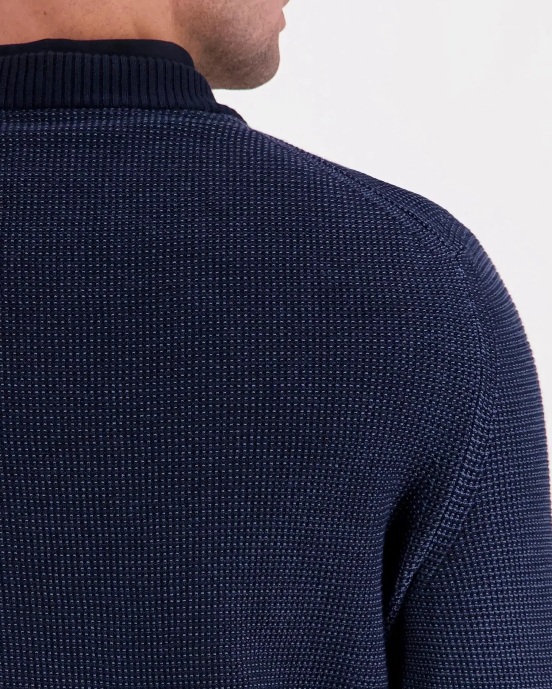 BOSS Neuleet<Klapok neule