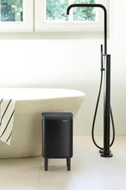 New Bo Hi roska-astia 7L matt black Muut Kylpyhuonetarvikkeet