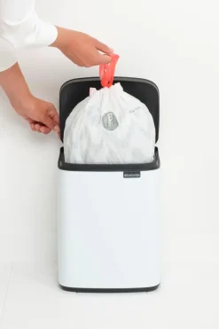 Brabantia Muut Kylpyhuonetarvikkeet|Roskakorit<Bo roska-astia 7L white
