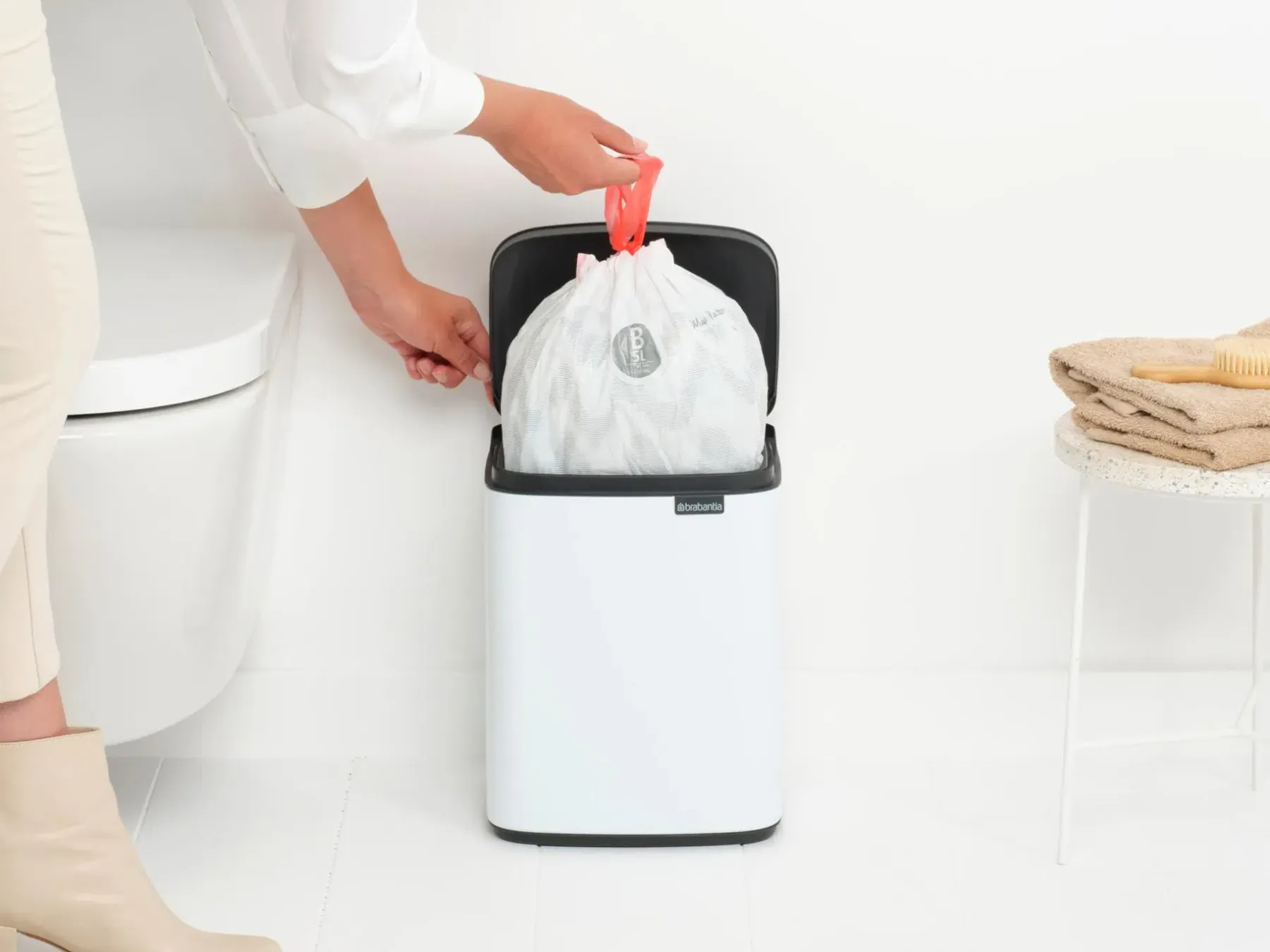 Brabantia Muut Kylpyhuonetarvikkeet|Roskakorit<Bo roska-astia 7L white