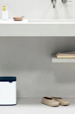 Brabantia Muut Kylpyhuonetarvikkeet|Roskakorit<Bo roska-astia 7L white