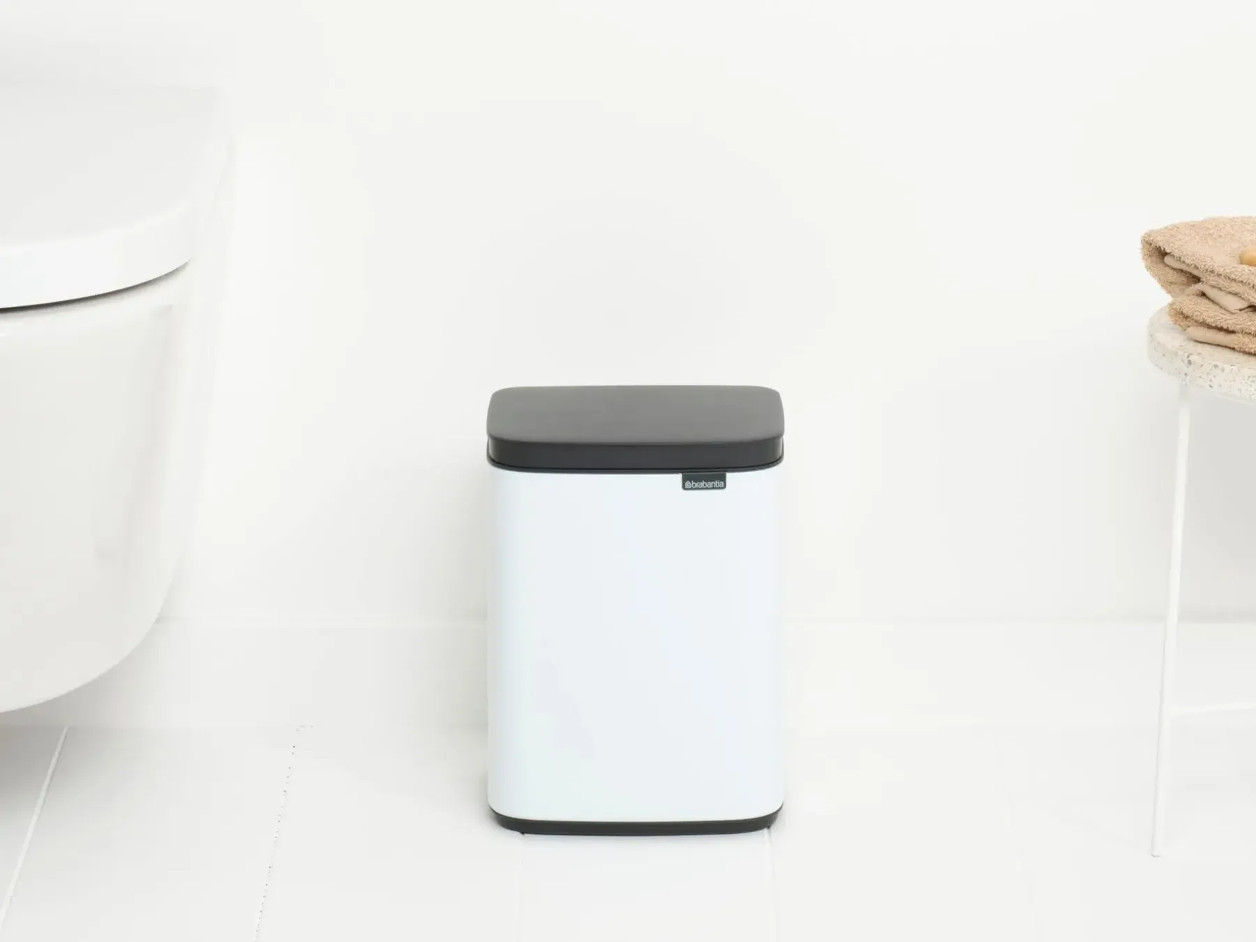Brabantia Muut Kylpyhuonetarvikkeet|Roskakorit<Bo roska-astia 4L white