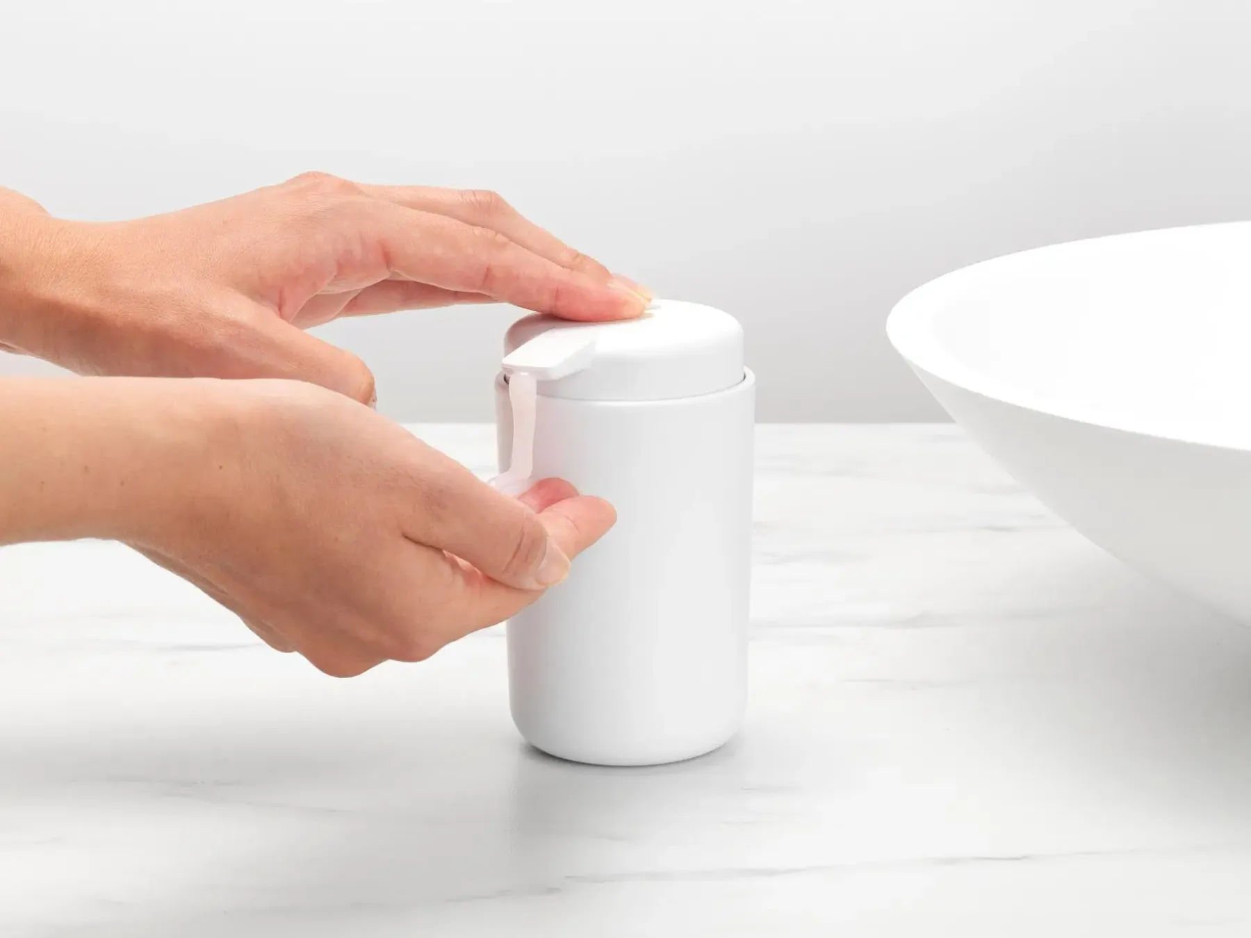 Brabantia Saippuapumput Ja -telineet<ReNew saippuapumppu white