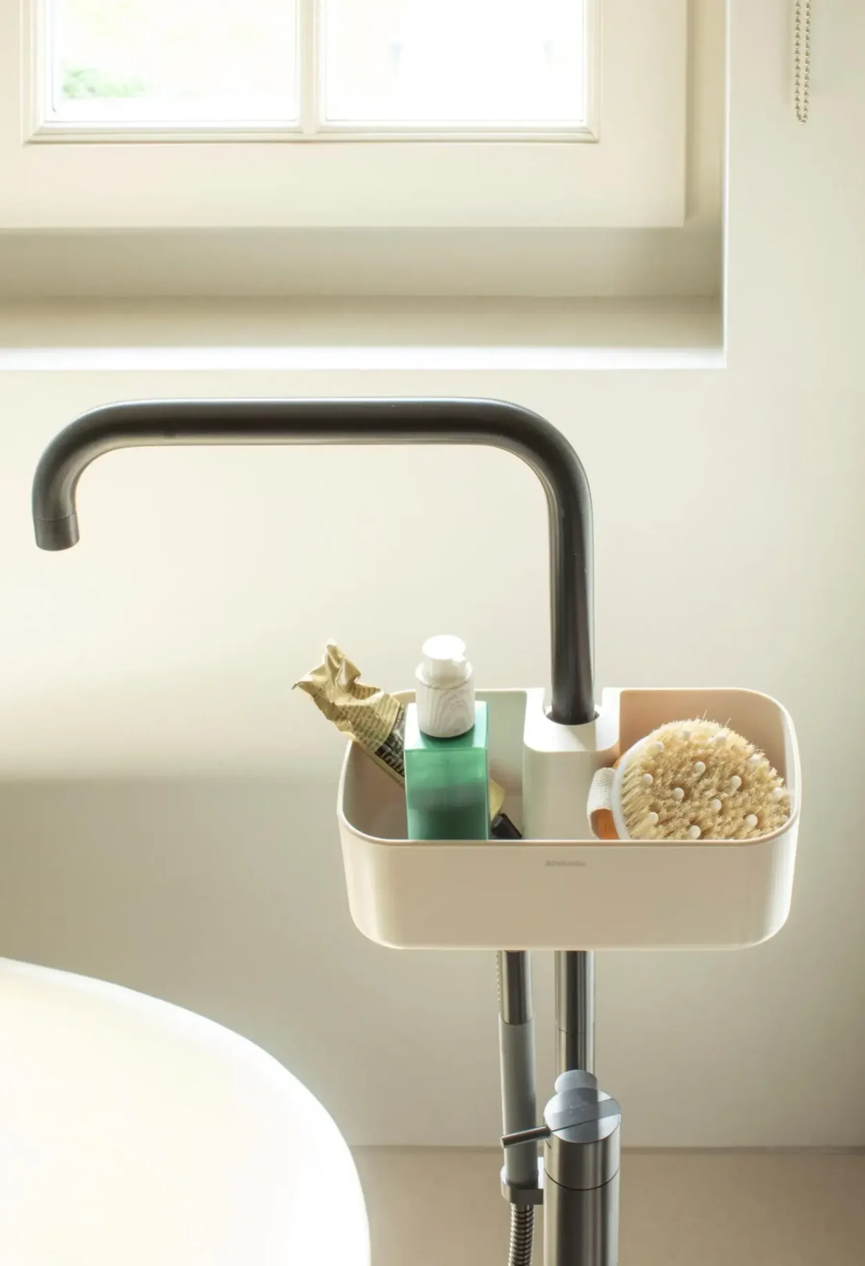 Brabantia Muut Kylpyhuonetarvikkeet<ReNew suihkuhylly soft beige