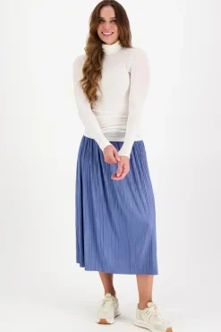 Angela poolo Neuleet