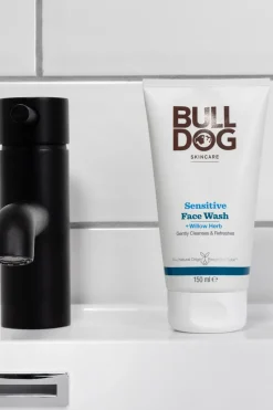 Bulldog Ihonhoito<Sensitive Face Wash