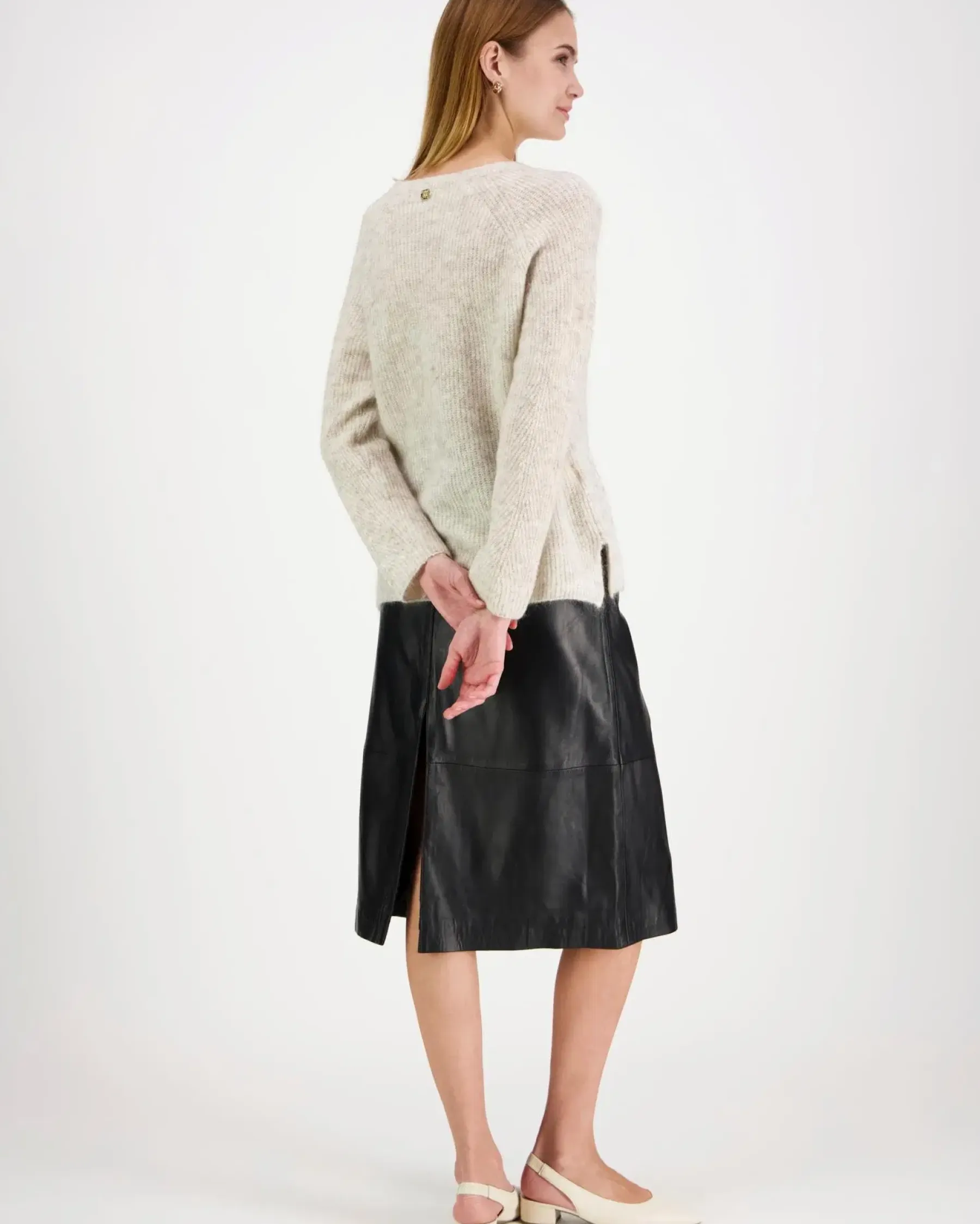 Claire Woman Neuleet<Claire Petrusjka mohair villa v-naulepaita