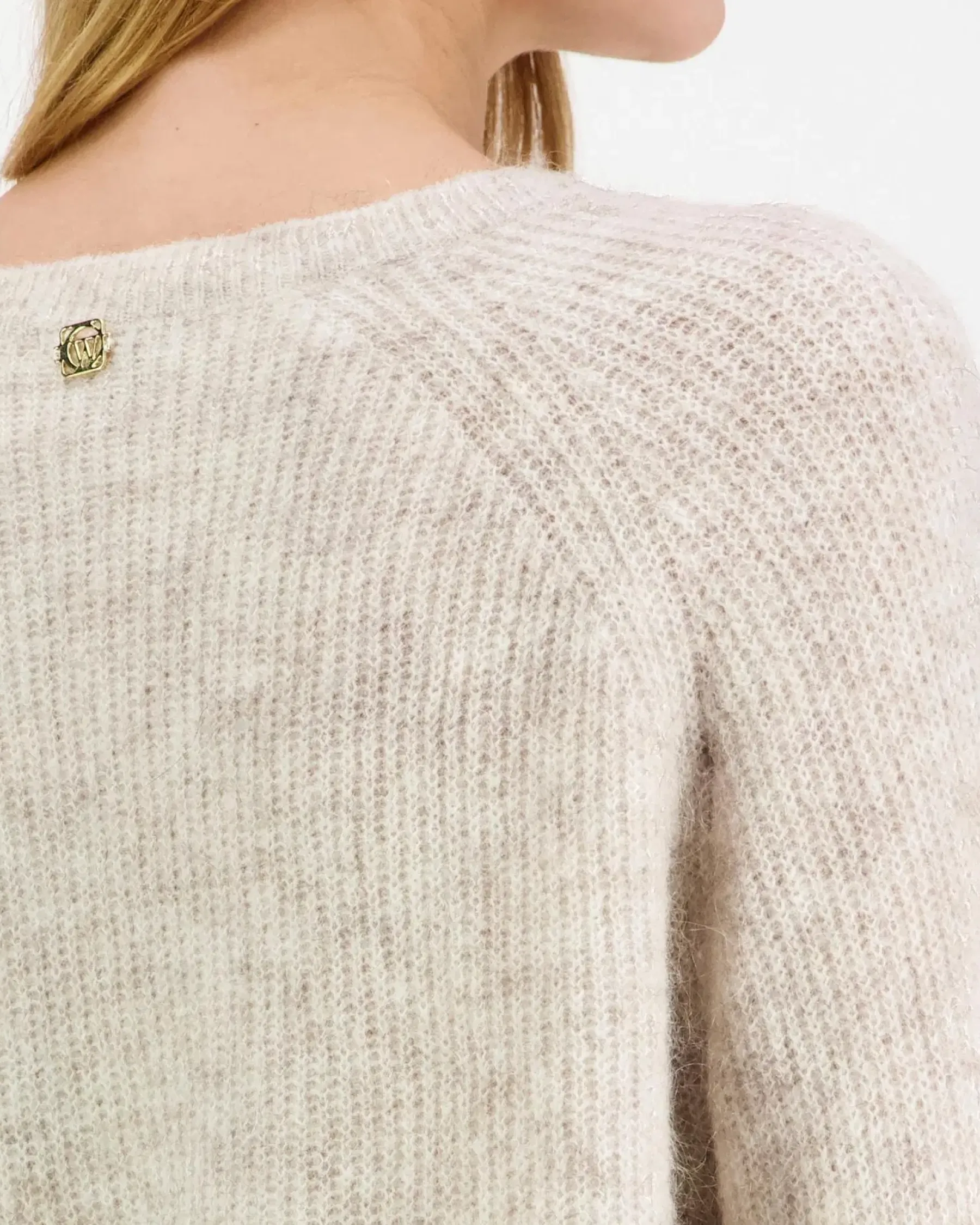 Claire Woman Neuleet<Claire Petrusjka mohair villa v-naulepaita