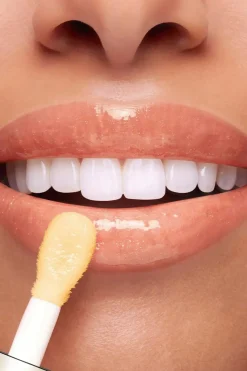 Clarins Huulimeikit<Lip Comfort Oil huuliöljy 7 ml