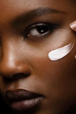 Hot Precious La Crème Age-Defying Moisturiser voide 50 ml Kasvojenhoito