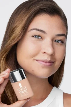 Hot Anti Blemish Solutions Liquid Makeup meikkivoide 30 ml Hajusteettomat Meikit|Kasvomeikit