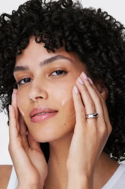 Sale Moisture Surge 100H Auto-Replenishing Hydrator kasvovoide 50 ml Ihonhoidon Tehoaineet|Kasvojenhoito