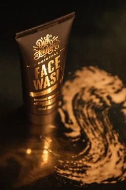 Dick Johnson Ihonhoito<Face Wash Midnight Musk kasvojen puhdistusgeeli 75 ml