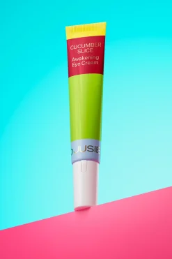 Djusie Ihotyypit|Kasvojenhoito<Cucumber Slice Awakening Eye Cream Silmänympärysvoide 15 ml