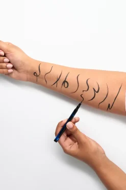 Outlet eyeliner pen waterproof 01 waterproof 1 ml Silmämeikit