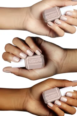 121 Topless & Barefoot -kynsilakka 13,5ml Kynsimeikit Ja Kynsienhoito