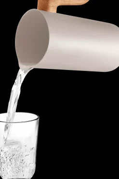 kannu Nordic kitchen 1,4 l Sand Tarjoiluastiat