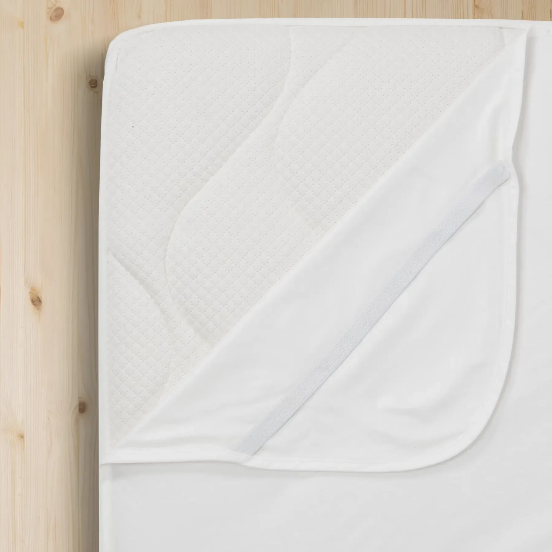 Familon Patjat Ja Sijauspatjat<Lux Light-lasten sijauspatjan suojus 75x175 cm valkoinen