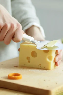 Hot Functional Form juustohöylä koville juustoille, valkoinen Keittiötyövälineet