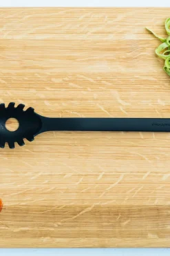 Hot Functional Form pastakauha Keittiötyövälineet