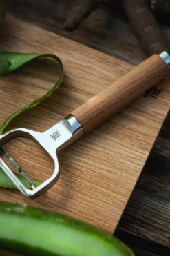 Fiskars Keittiöveitset<Norden hedelmä- ja vihanneskuorija, kääntyvä terä