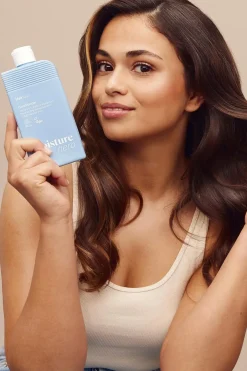 Online Moisture Hero Conditioner hoitoaine 250 ml Hiukset|Curly Girl -Tuotteet