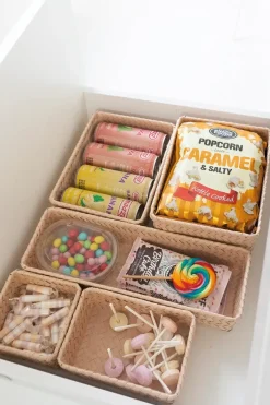 Handed By Korit Ja Rasiat<kierrätysmuovinen neliö minikori sahara 7 x 12x 12 cm