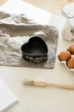 Heirol Ruoanvalmistusastiat<pieni sydän irtopohjavuoka 10cm 0,4 l pinnoitettu