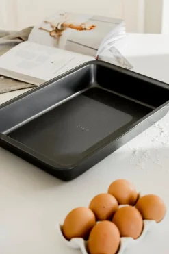 Discount uunivuoka 36x25x5,5 cm, musta Ruoanvalmistusastiat