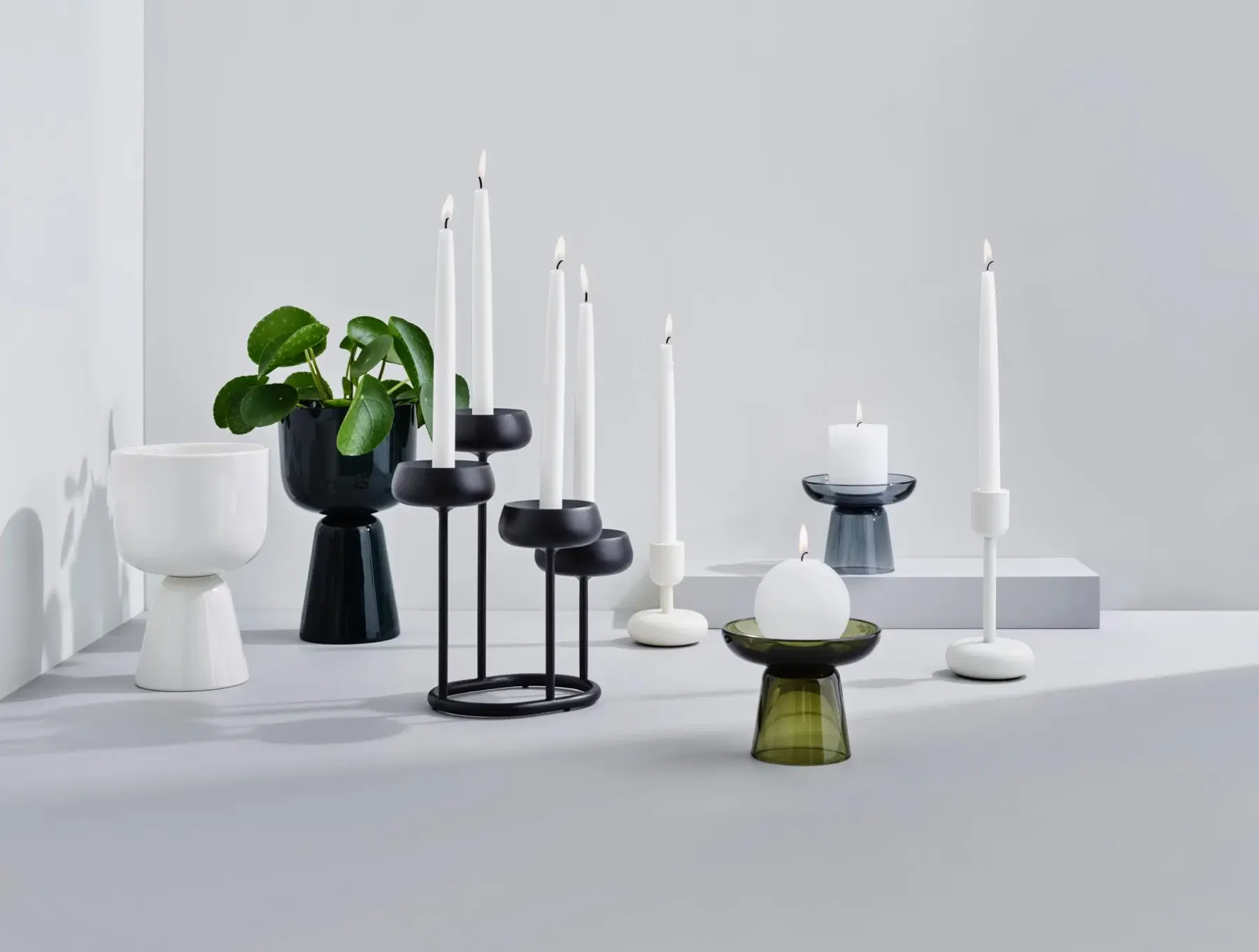 Iittala Kukkaruukut|Maljakot<Nappula ruukku S 230x155mm valkoinen