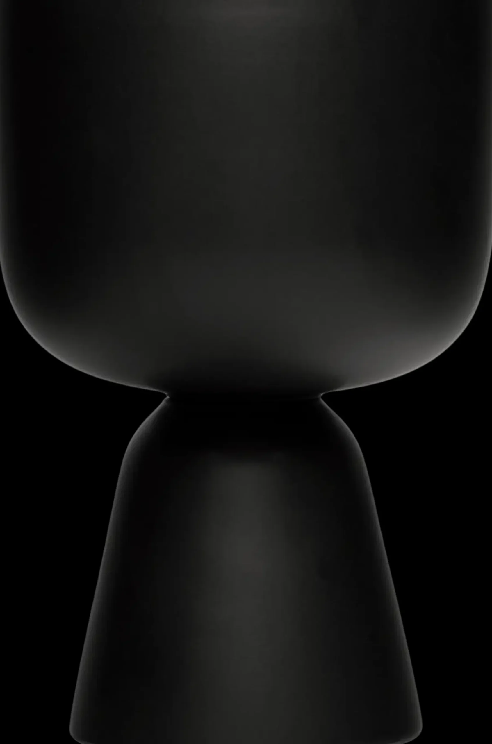 ruukku Nappula 230x155 mm matta musta Maljakot