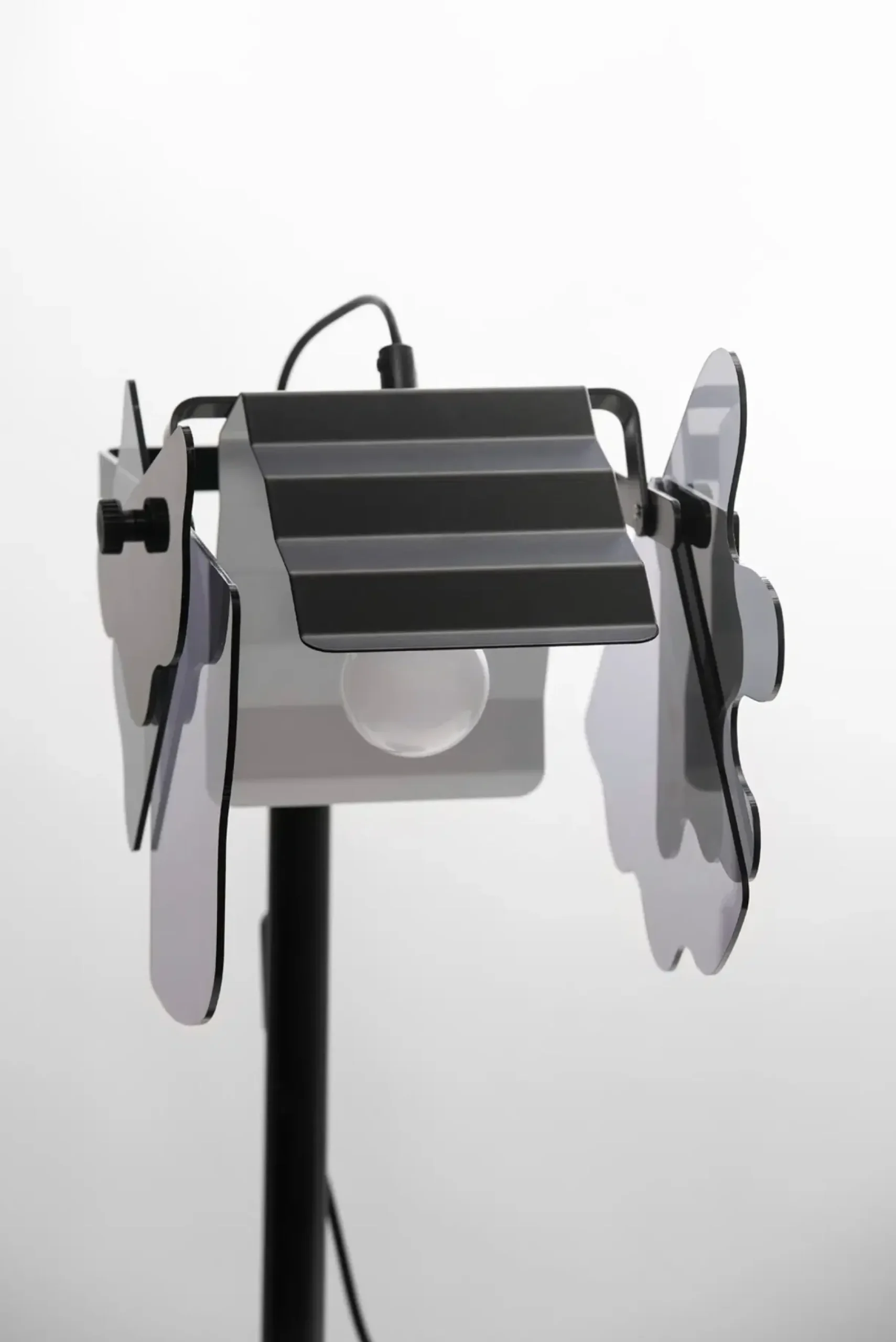 Innolux Pöytävalaisimet<Perhonen pöytävalaisin