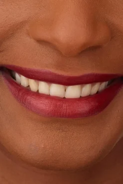 Outlet Perfect Moisture Lipstick huulipuna 4 ml Hajusteettomat Meikit|Huulimeikit