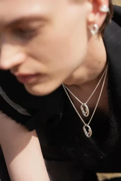 Kalevala Korut<Männyt riipus hopea