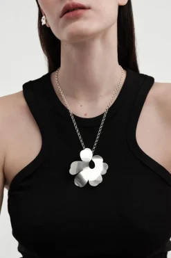 Hot Unikko-riipus iso hopea Korut