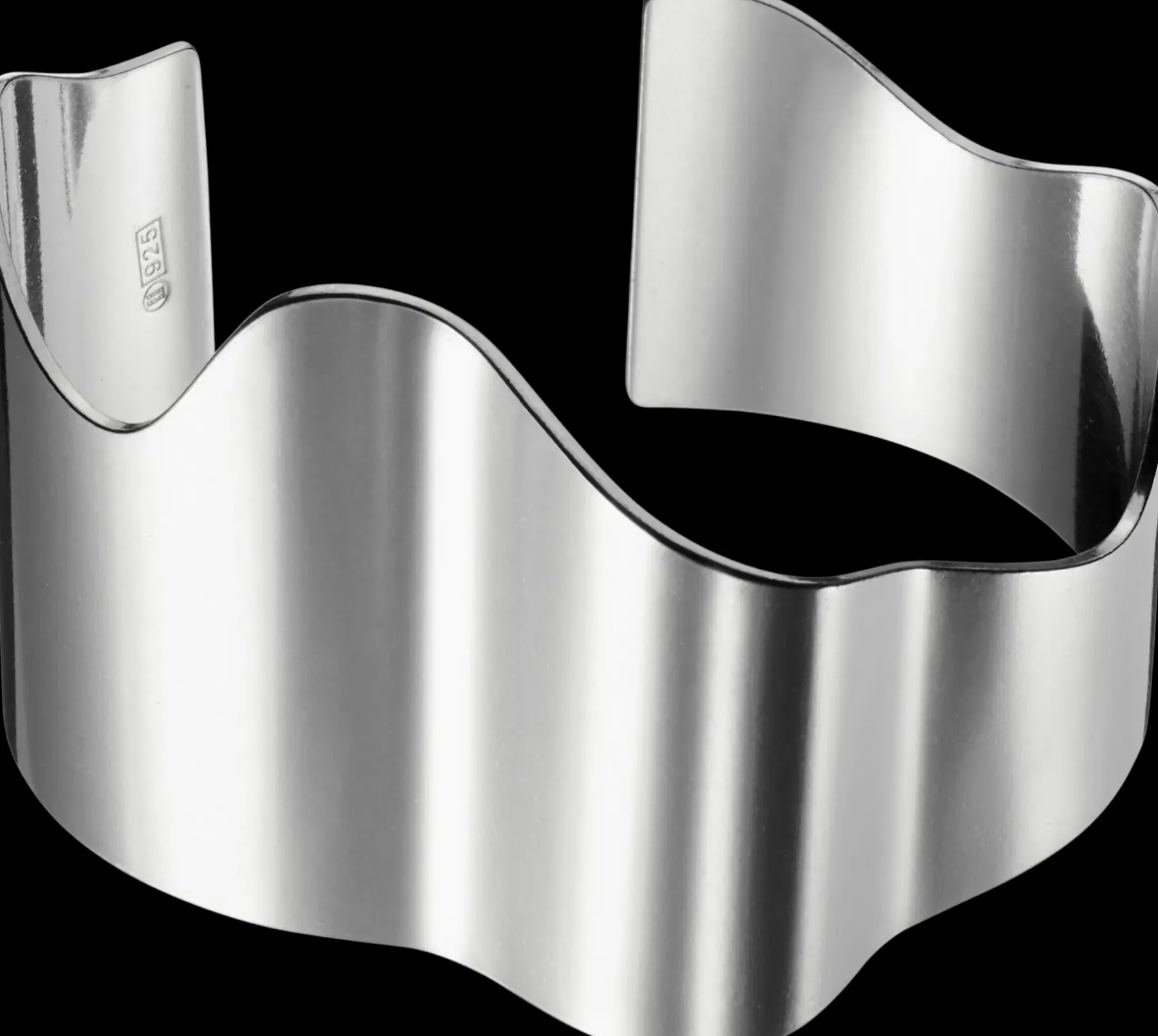 Sale Vetovoima-rannekoru leveä hopea 6.0 Korut