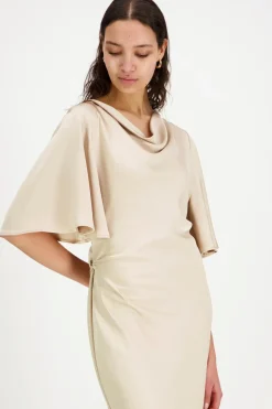 KATRI NISKANEN Mekot<Aster mekko