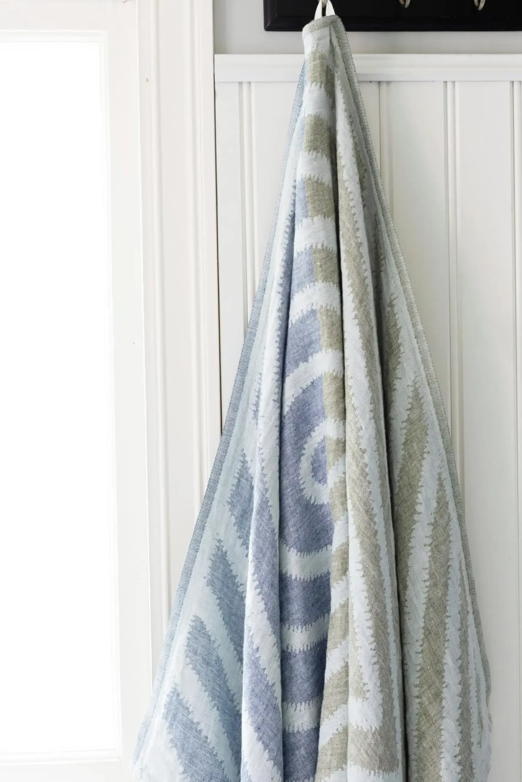 Lapuan Kankurit Pyyhkeet<Metsälampi pyyhe 95x180cm harmaa-mustikka-oliivi