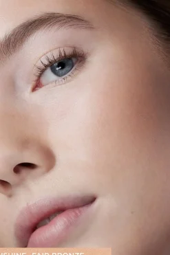 Best Tinted Moisturizer Bronzer voidemainen aurinkopuuteri 15 ml Kasvomeikit