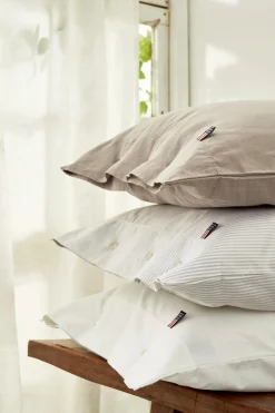 Lexington Company Tyynyliinat<Lexington Pin Point tyynyliina 50x60cm harmaa/valkoinen